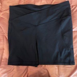 Fabletics cross over waist bike shorts